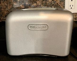 Item 154:  Delonghi Toaster:  $32