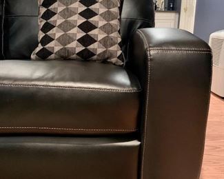 detail - heavy leather and thick stitching