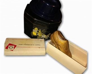 Florsheim and Dodd’s advertising miniatures 