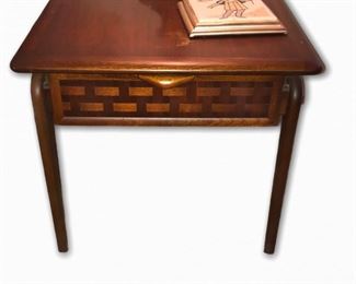 Lane Perception pair of end tables 