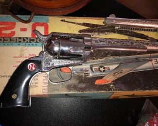 Stallion toy revolver