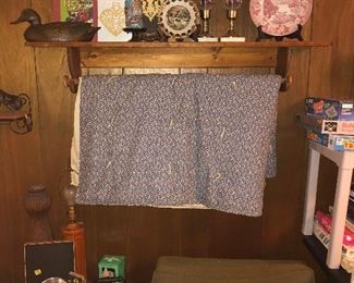 Arrowood duck, quilt rack, decorative plates