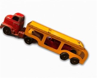 Tootsietoys carrier with one car