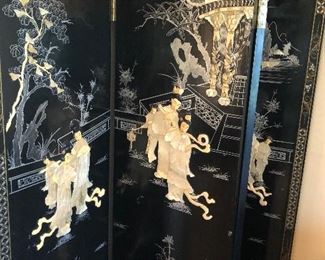 Asian Room Screen with mother-of-pearl detail - excellent condition