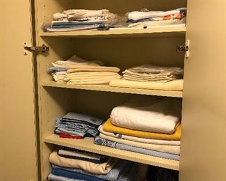 Linens: tablecloths, napkins, matzah coves, and more!