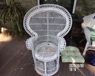 WICKER FAN CHAIR