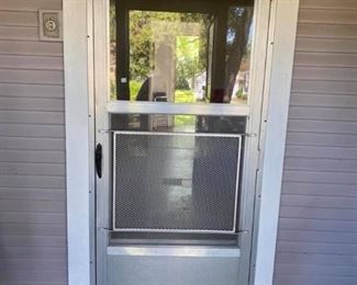 Metal Storm Door
79 1/2” x 31 1/4”
Must be able to detach yourself