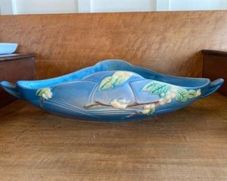 Roseville Snowberry Console Bowl $135 17 x 9