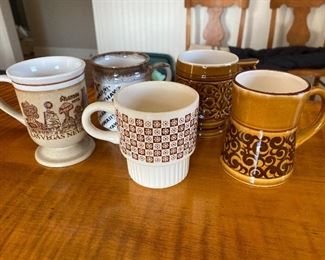 Vintage mug lot $22