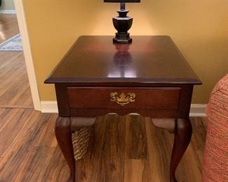 #21	Cherry queen Ann leg side table 22"x27"x23" 2@$45 each 
