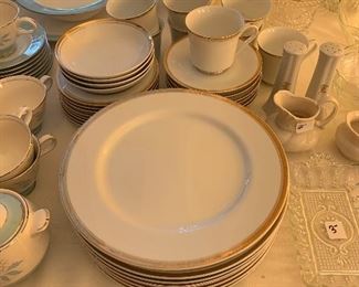 #24	Sheffield Regency Gold porcelain fine china made in Japan. 36 piece set.	 $35.00 
