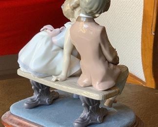 Lladro Figurine Ten and Growing 7635 w/ Bas 8x8x5in HxWxD
