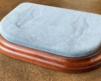 Lladro Figurine Ten and Growing 7635 w/ Bas 8x8x5in HxWxD