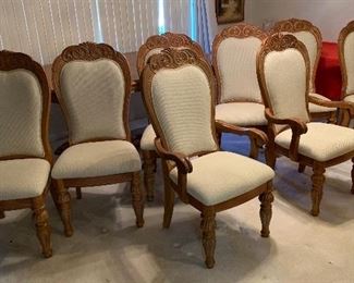 Traditional Carved Hardwood Dining Table w/ 8 Chairs Table: 30x44x72 (also has Two 15in Leaves) HxWxD