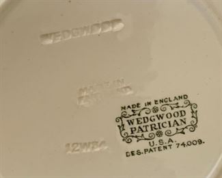 16pc Wedgwood Patrician Plates	Lg:  10 3/4” dia Sm: 7 3/8” Dia	
