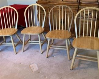 4pc Natural Pine Windsor Style Chairs	36x18x18in	HxWxD
