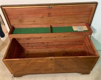 1953 MCM Lane Cedar Hope Chest 2446 20x47x19in HxWxD
