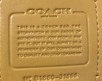 Coach Signature Leather Edie Lg Shoulder Bag Gold Rivets BLACK	11x14x6in 8in handle drop	HxWxD
