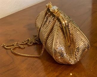 Whiting and Davis Gold Sequin Mesh Change Purse 5.5x7x3in