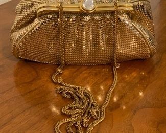 Whiting and Davis Gold Sequin Mesh Change Purse	5.5x7x3in