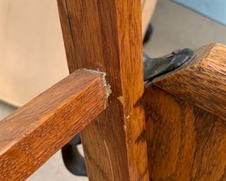 Vintage Oak Morris Reclining Chair 40x31x36in