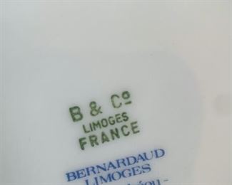 Bernardaud Limoges Fou Tcheou Vase	9in Hx 5.5in Diameter	