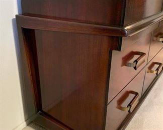 	Vintage 1950s MCM Mahogany Long Dresser W/ Mirror	33x68x21in	HxWxD