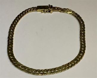 18k Gold 7in Flat Curb Bracelet	