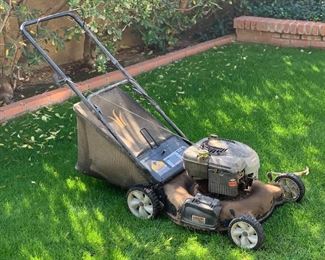 	Yard Machines 6HP/21" Lawn Mower