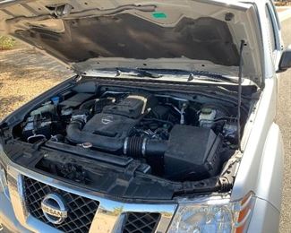 2016 Nissan Frontier SV Pick-Up Crew Cab V6