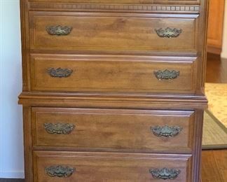 Sumter Cabinet Co Vintage 5-Drawer Dresser	51x38x19in	HxWxD

