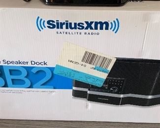 Sirius BB2 Portable Speaker Dock		
