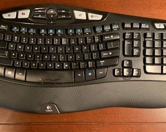 Logitech K350 Wireless Keyboard		
