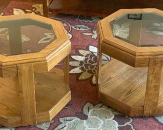 2pc Octagon Glass & Oak End Tables PAIR	21x28x28in	HxWxD
