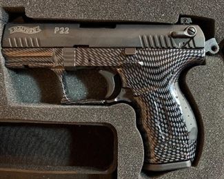 Walther P22 22lr in box		
