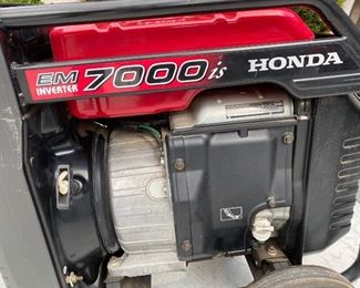 Honda em inverter 7000is Generator	21x30x33	HxWxD
