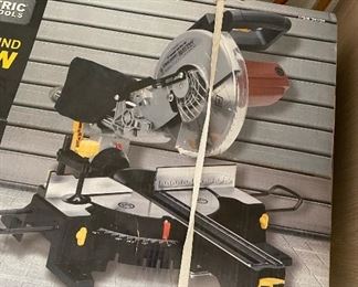 Chicago electric 10 inch sliding compound miter saw	Na	
