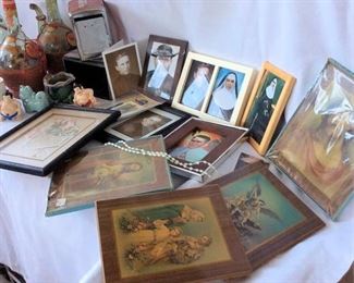 PHT227 Pictures, Ceramics & Trinkets