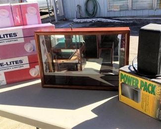 PHT251 Lighting & Mirror Display Box