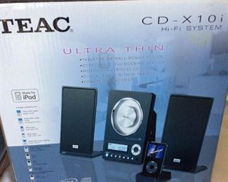 PHT310 TEAC CD- X10i Hi-Fi System