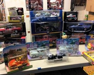 PHT318 Collectible Model Cars