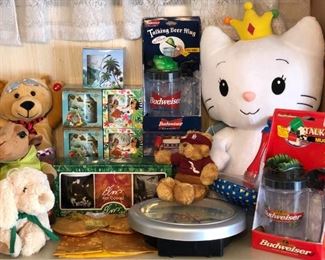 PHT403 Novelty Mugs and Plush Animals