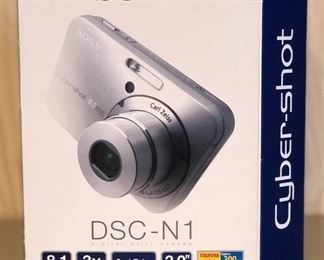 PHT406 Sony Cyber-shot DSC-N1 Digital Still Camera