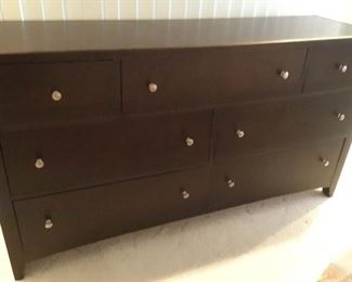 PHT426 Seven Drawer Dresser