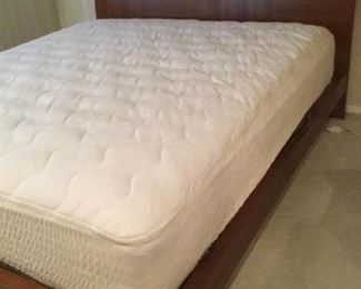 PHT435 California King Mattress & Bed Frame