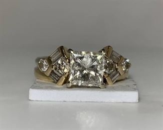 14k YG Diamond Ring
