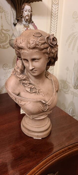 Striking statue of young lady