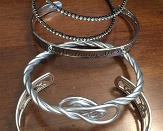 Nice selection of jewelry.