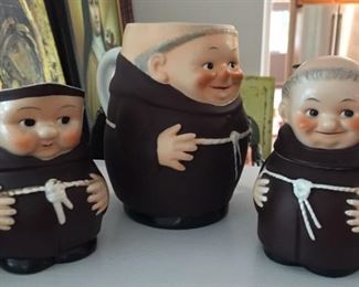 Friars mug and cream/sugar.