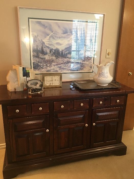 Nice buffet server or cabinet